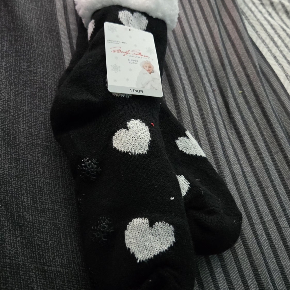 Marylin Monroe Cozy Black Socks with White Heart Pattern